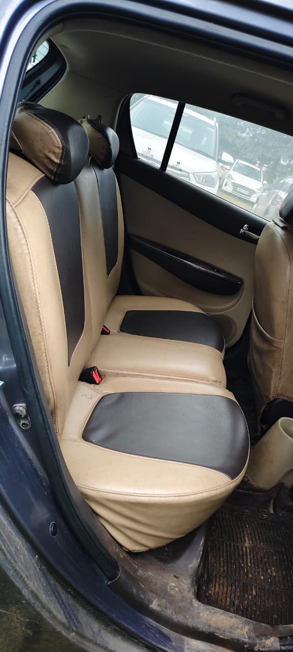 Hyundai I20(2010-2012) Sportz 1.2 O
